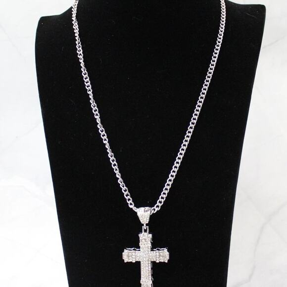 New Silver Tone Rhinestone Cross Necklace N107 - Picture 2 of 4